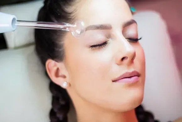 Limpieza facial profunda en Skin Co.